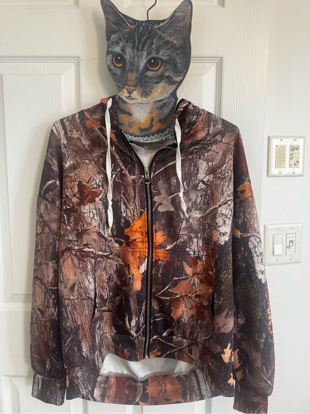 NWOT Camo Leaf Zip-Up Hoodie - Brown/Orange